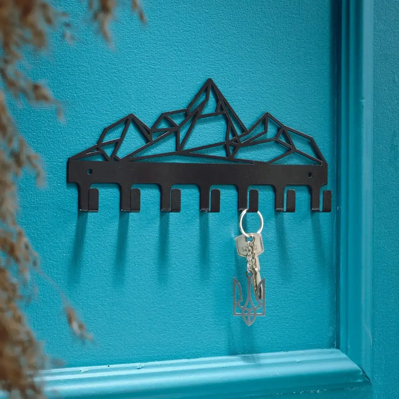 Ключниця настінна металева, 27х12см, Колір "чорний", гори на 7 гачків