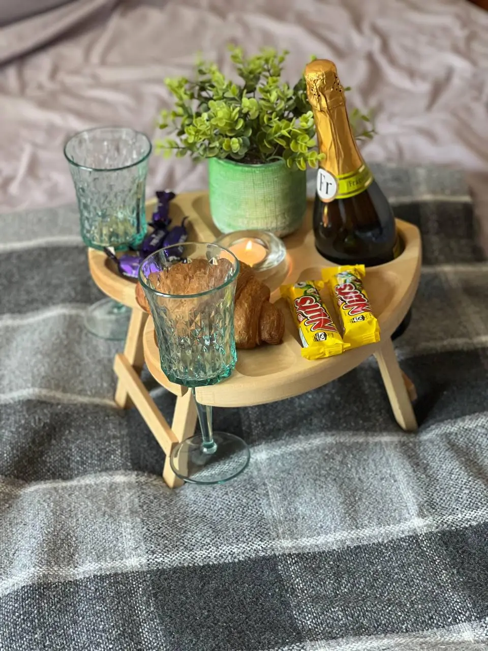 Дерев'яний винний столик D-35 дуб,ясен - 2