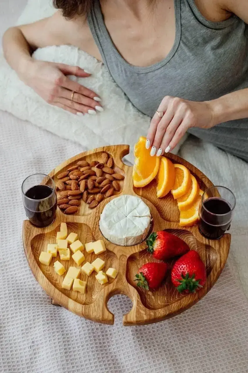 Дерев'яний винний столик D-35 дуб,ясен - 2