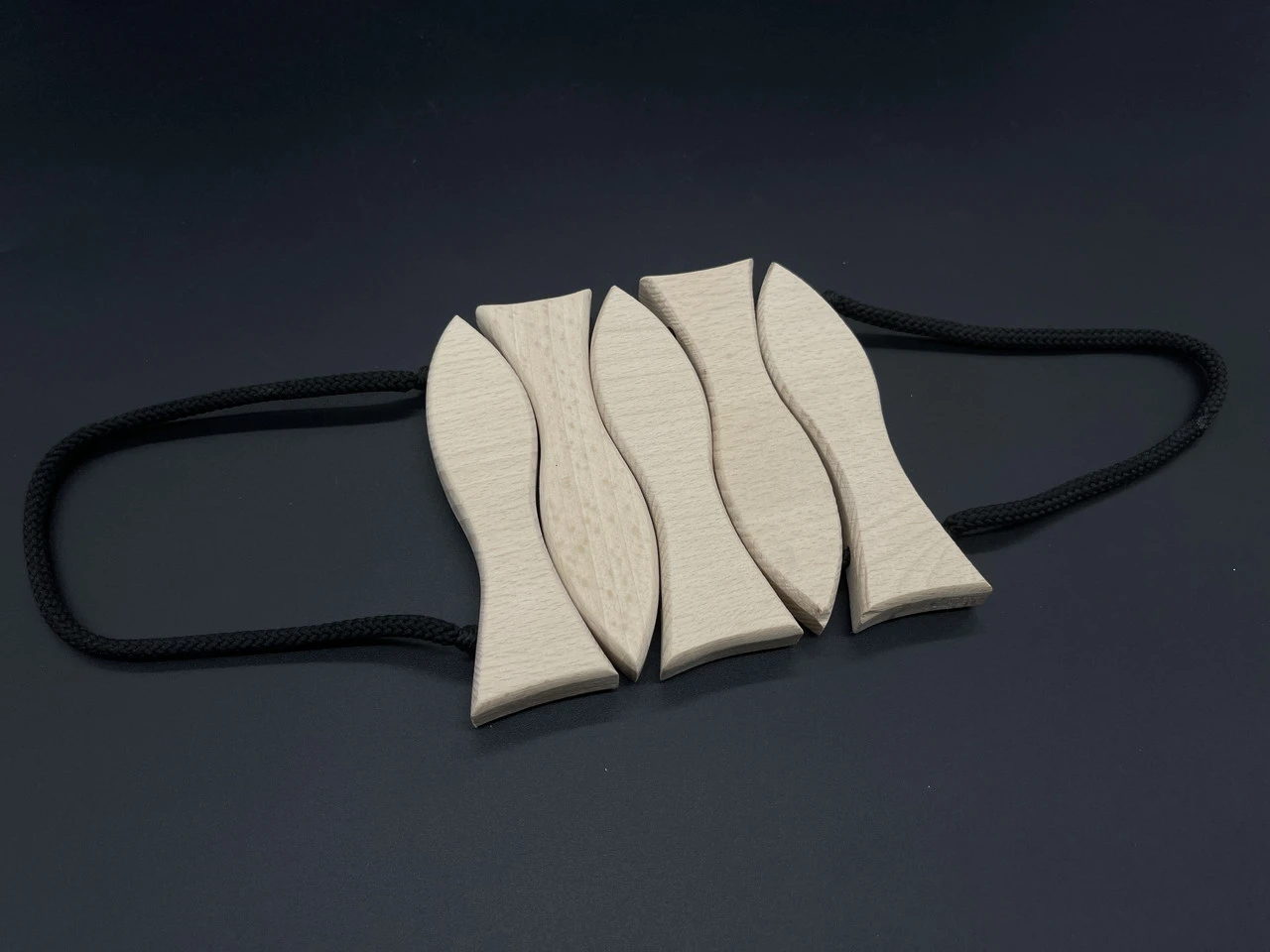 Підставка під гарячий посуд із дерева, 14х12см