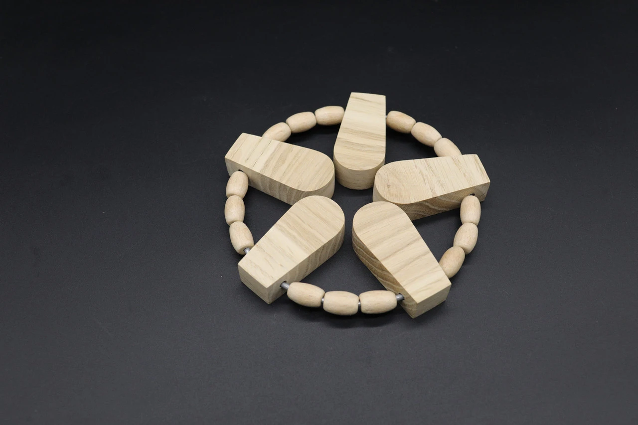 Підставка під гарячий посуд із дерева, 21см