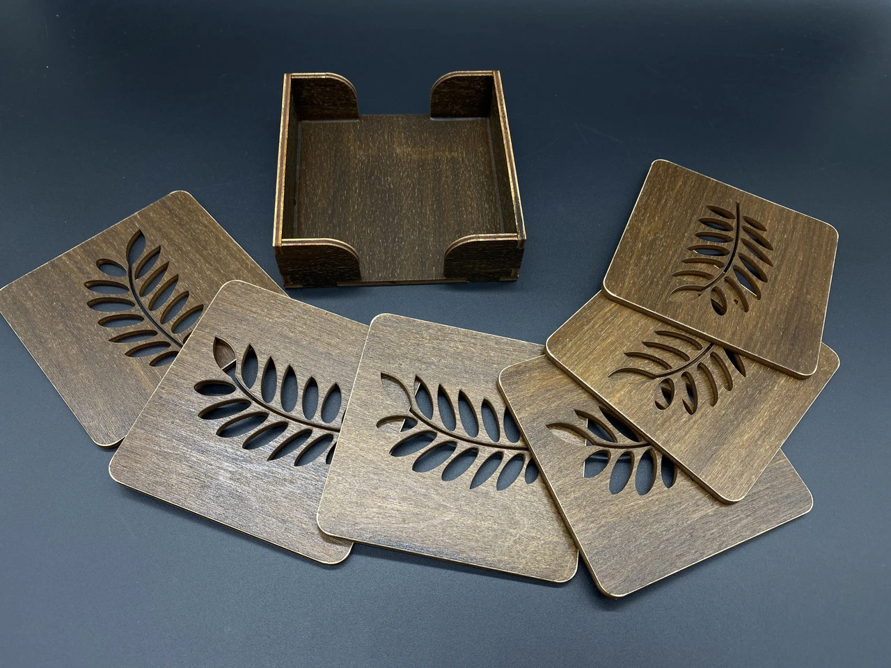 Костер під гарячий посуд із дерева в коробці, 10х11см, 6шт, тоновані