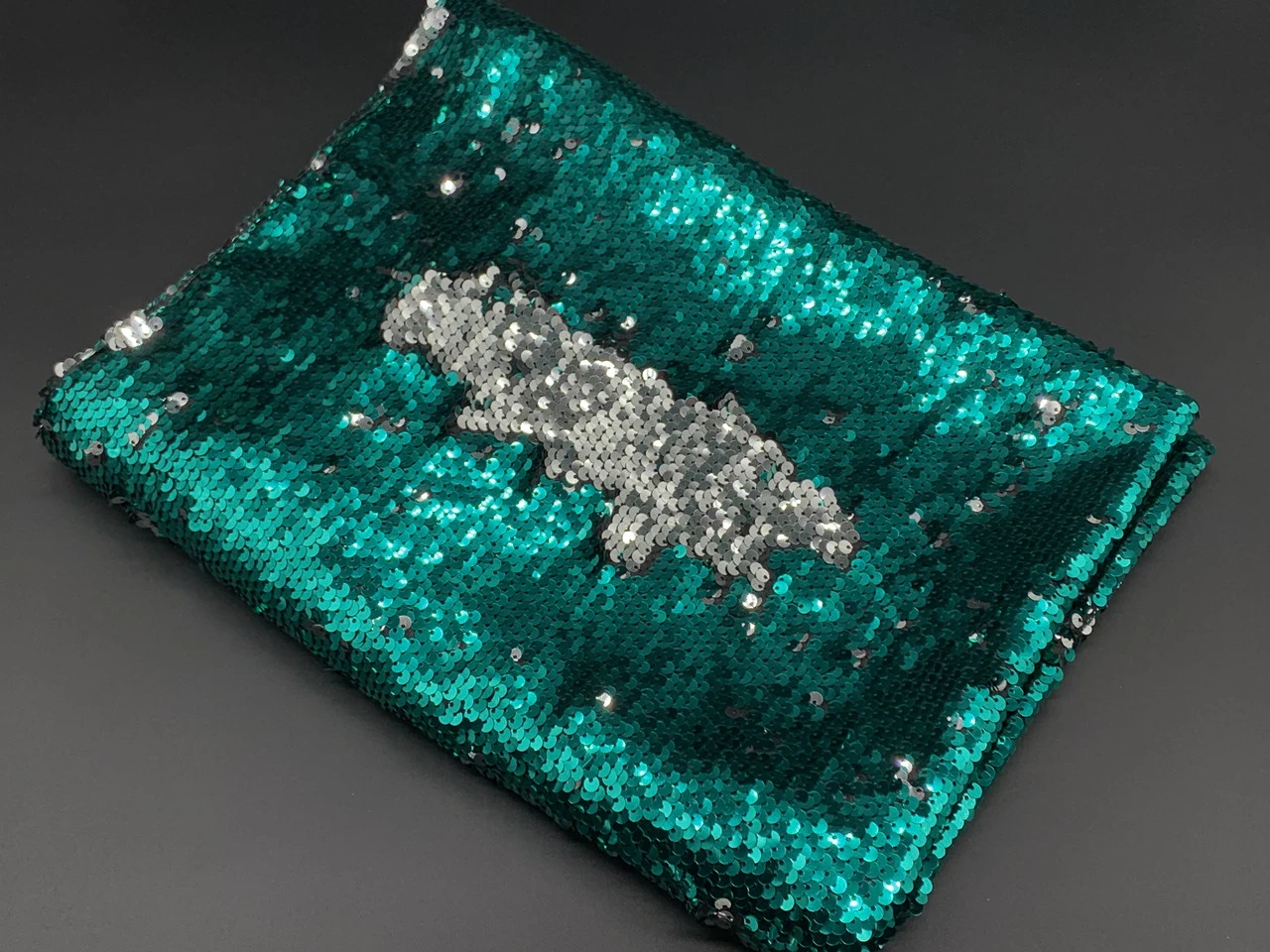 Ткань пайеточная, двусторонняя, Цвет «мятно-серебристый»