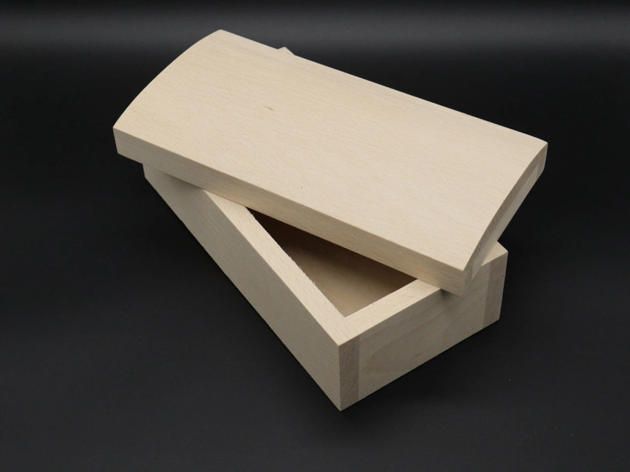 Скринька декоративна з дерева під різьбу, 25х12.5х9см, Колір "білий"