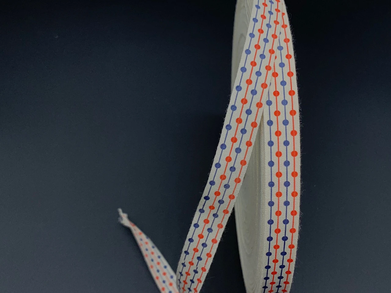 Стрічка декоративна з візерунком, "Лінії в горошок", 1,5см, Колір "бежевий"