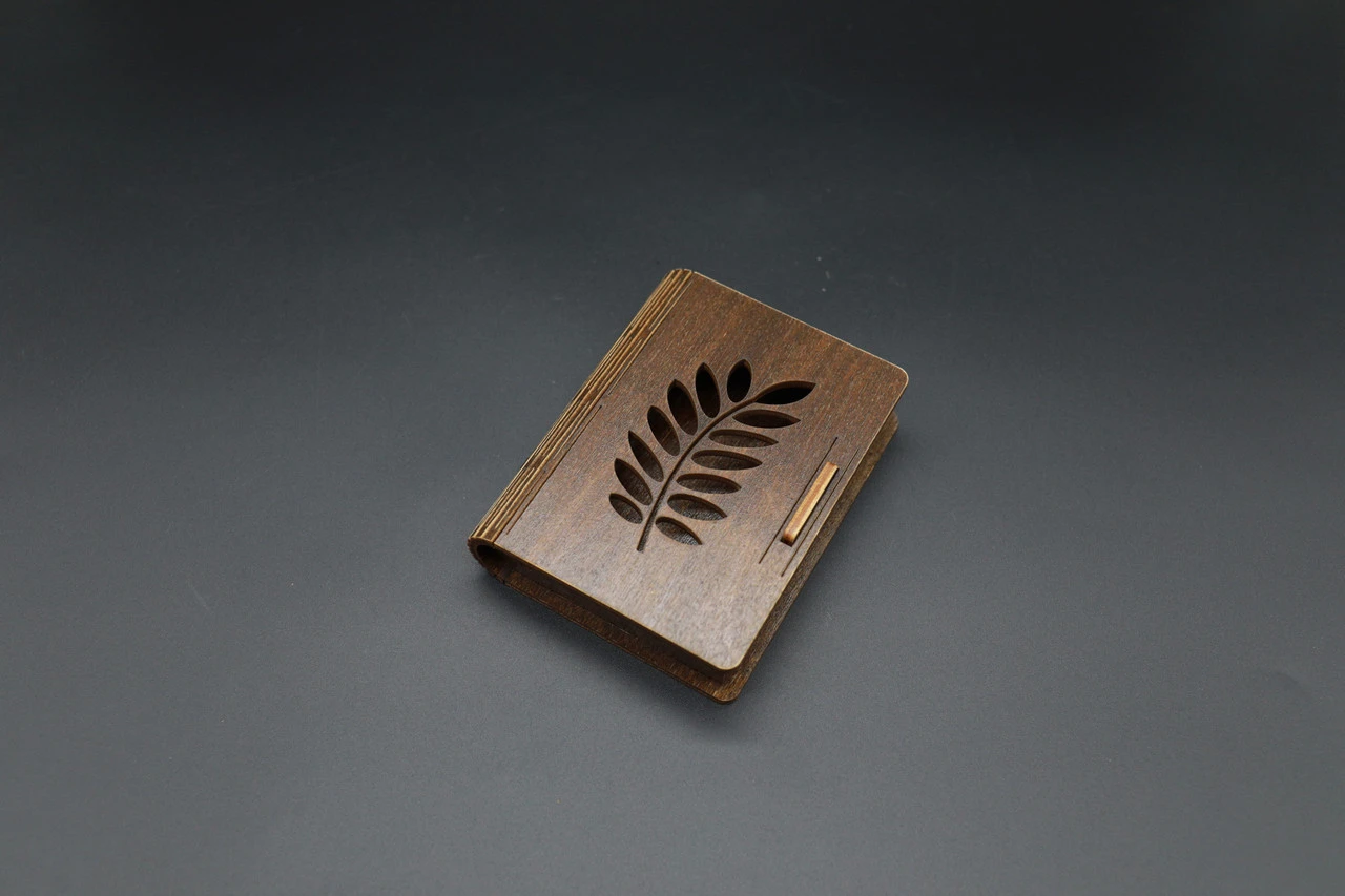 Купюрниця з фанери у формі скрині, 12х9см, Колір "коричневий"