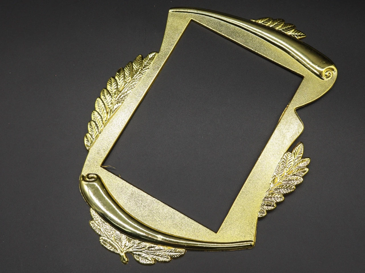 Рамка для фото пластикова, 11,5х15,5см, Колір "золотистий"