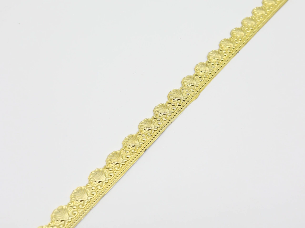 Молдинг ПВХ, декоративный мебельный, 18х500мм, Цвет «золотистый»