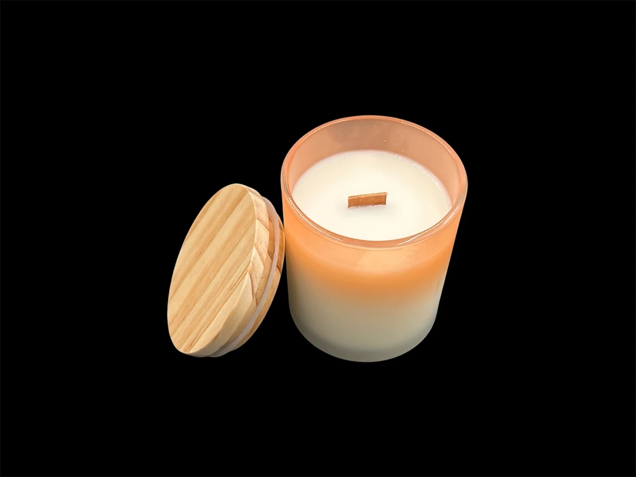 Аромасвічка соєва з дерев'яним ґнітом, аромат "Шампань", 85х70мм