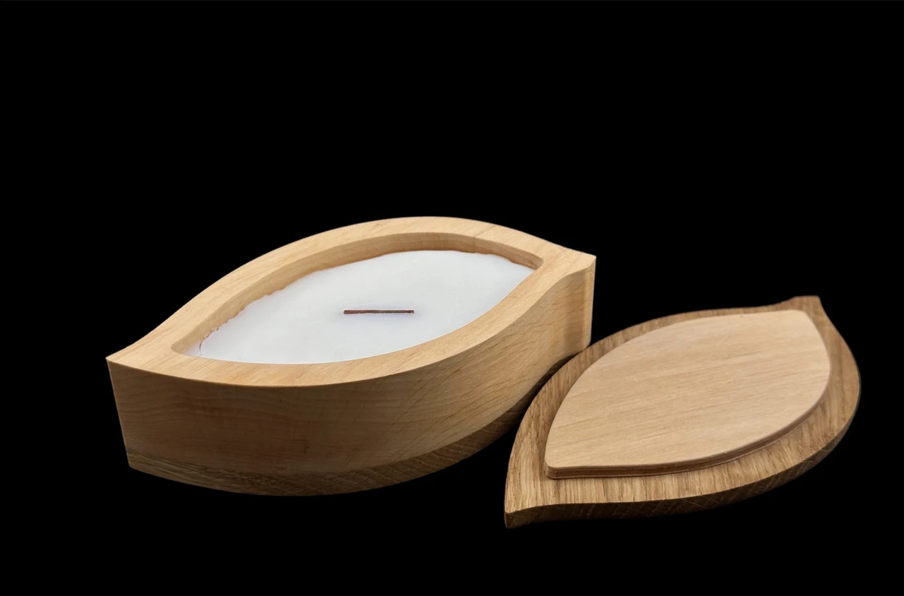 Аромасвічка соєва з дерев'яним ґнітом, аромат "Мімоза - мандарин"