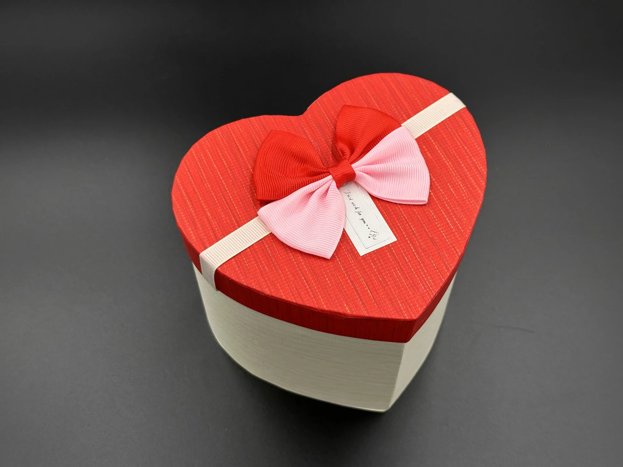 Коробка подарункова з ручками і бантиком, Серце, 15х12х12см, Колір "червоний" - 2