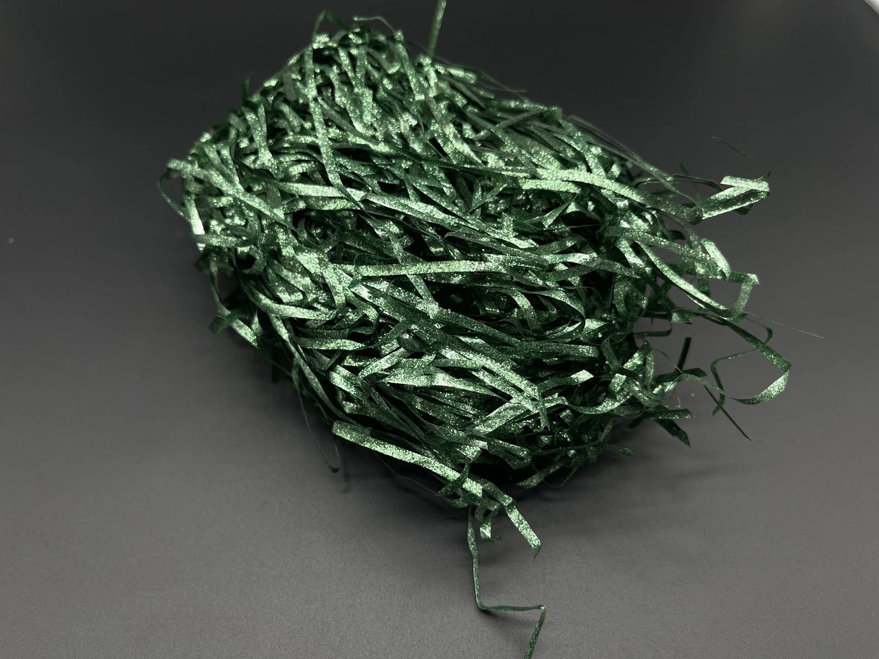Наповнювач декоративний, Паперова стружка з глітером, Колір "зелений", 30грам