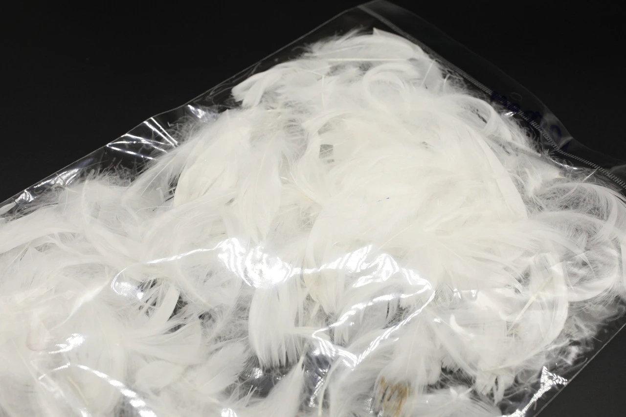 Наповнювач декоративний, Пір'я, Колір "білий", 10грам