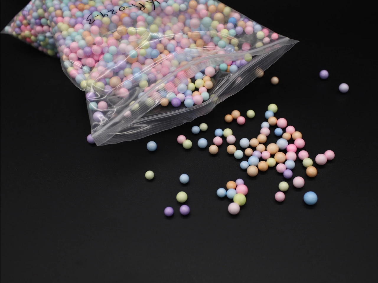 Наповнювач декоративний, Пінопластові кульки, Колір "кольоровий", 20грам