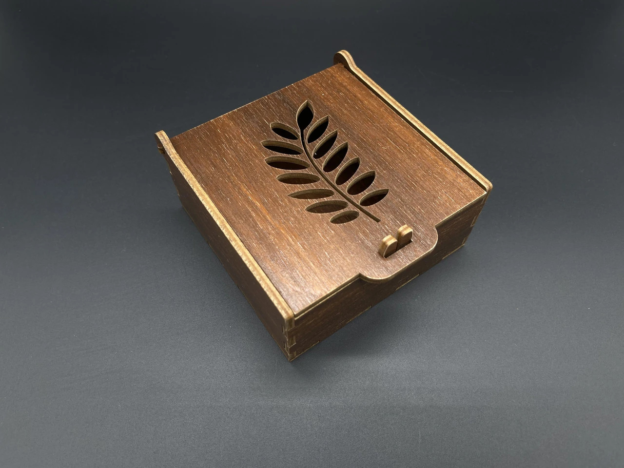 Купюрниця з фанери у формі скрині, 11х11х5см, Колір "коричневий"