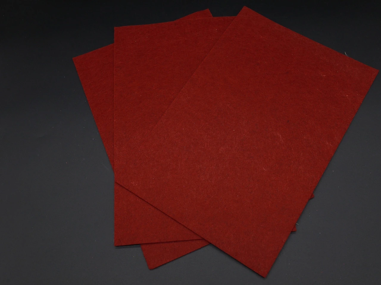 Фетр декоративный листовой глиттерный, 2мм, 30х20см, Цвет «бордовый»