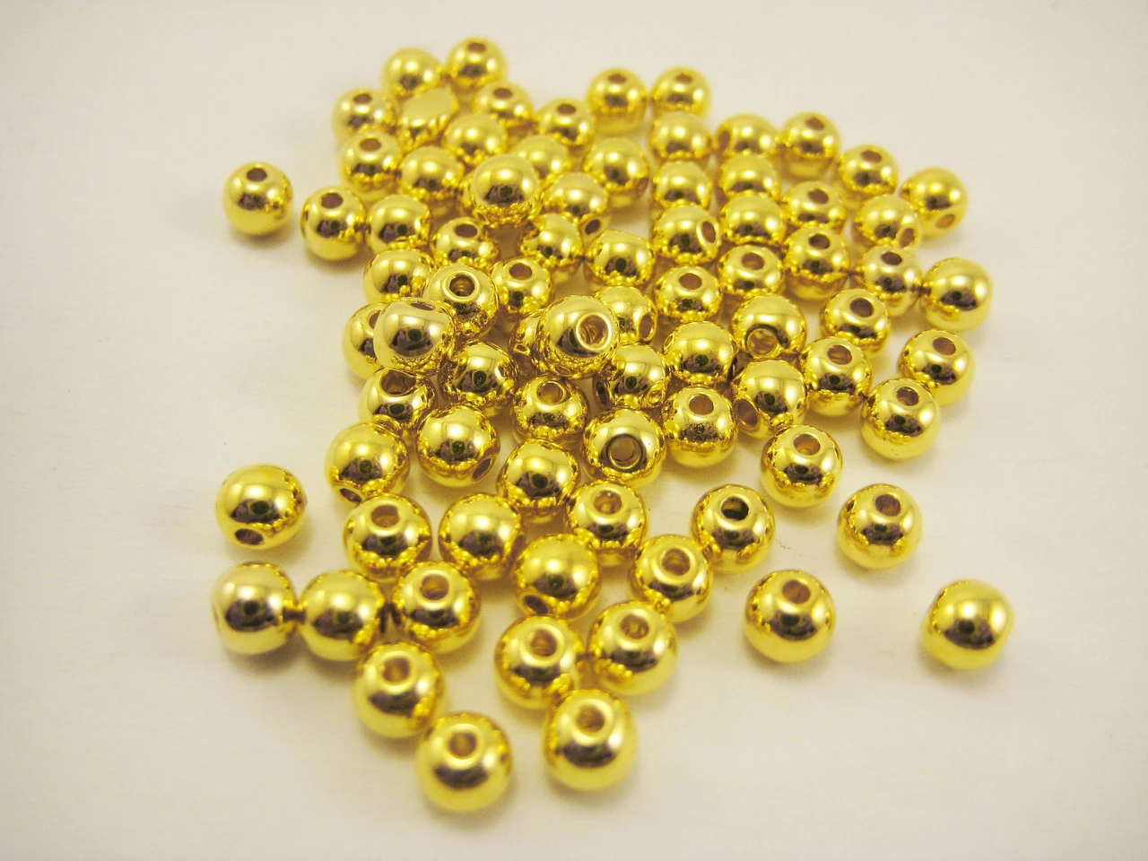 Бусины декоративные с отверстием, 6мм, Цвет «золотистый»