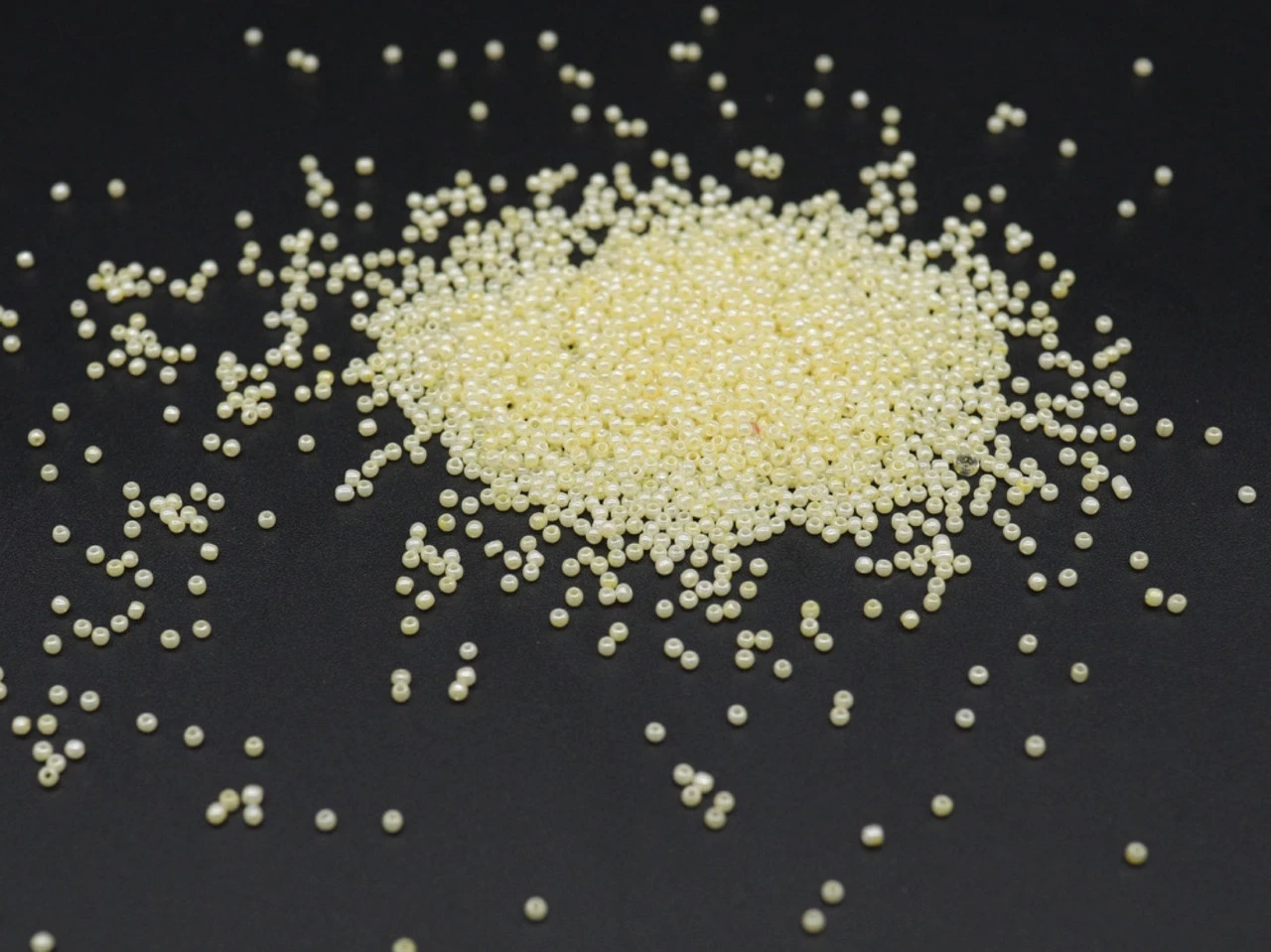 Бісер, Круглий, 1,9мм, 100г/уп, Колір "жовтий"