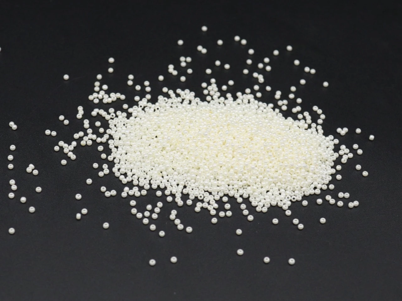 Бісер, Круглий, 1,9мм, 100г/уп, Колір "білий"