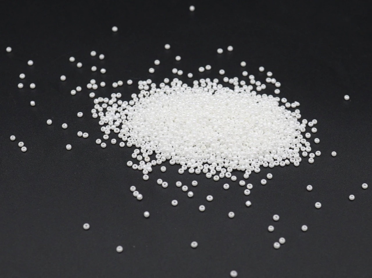 Бісер, Круглий, 1,9мм, 100г/уп, Колір "білий"