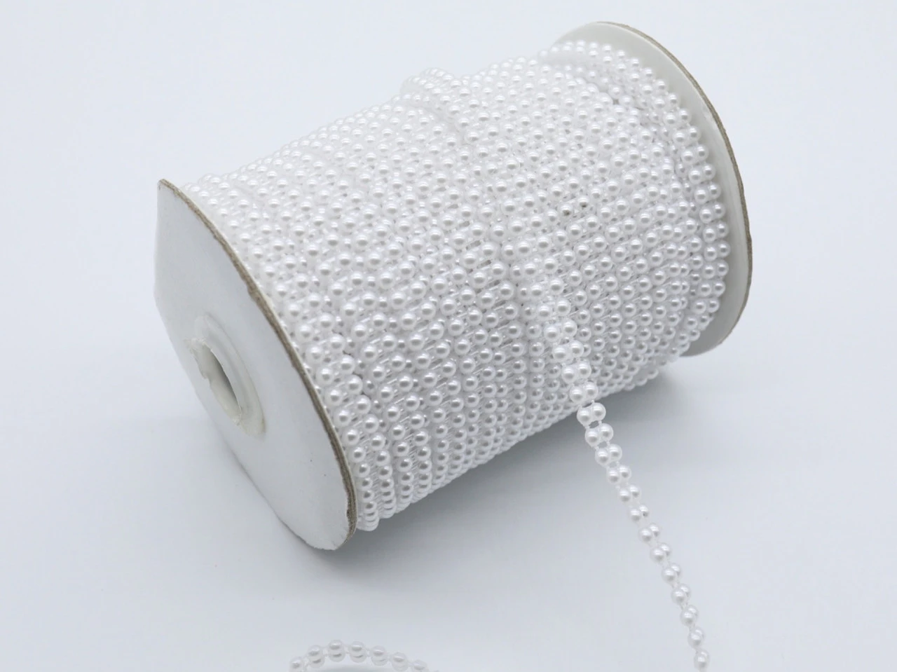 Лента из бусин, 4мм, Цвет «белый»
