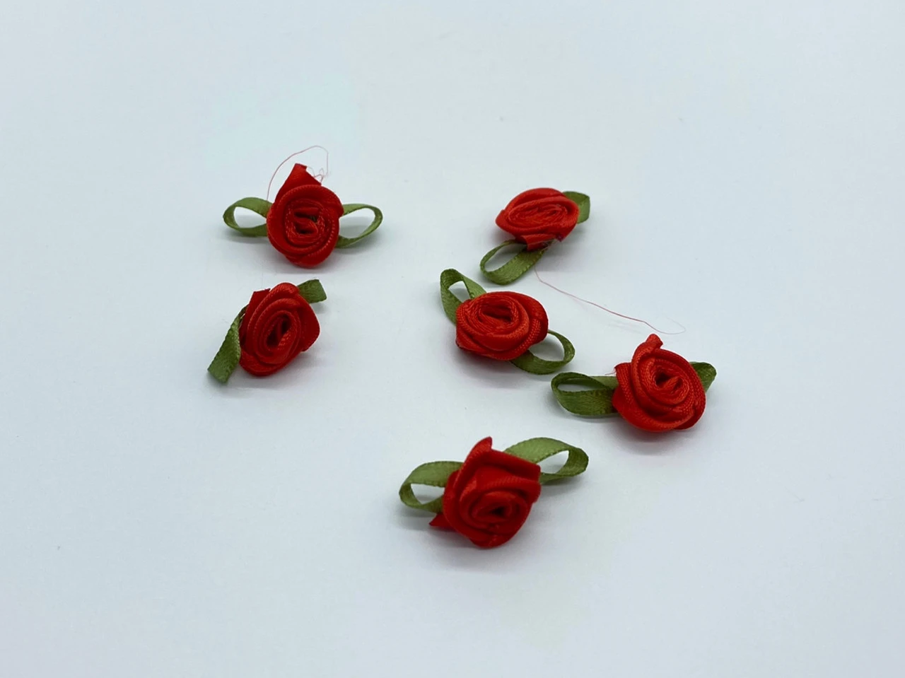 Квітка троянда пришивна, 15мм, Колір "червоний"
