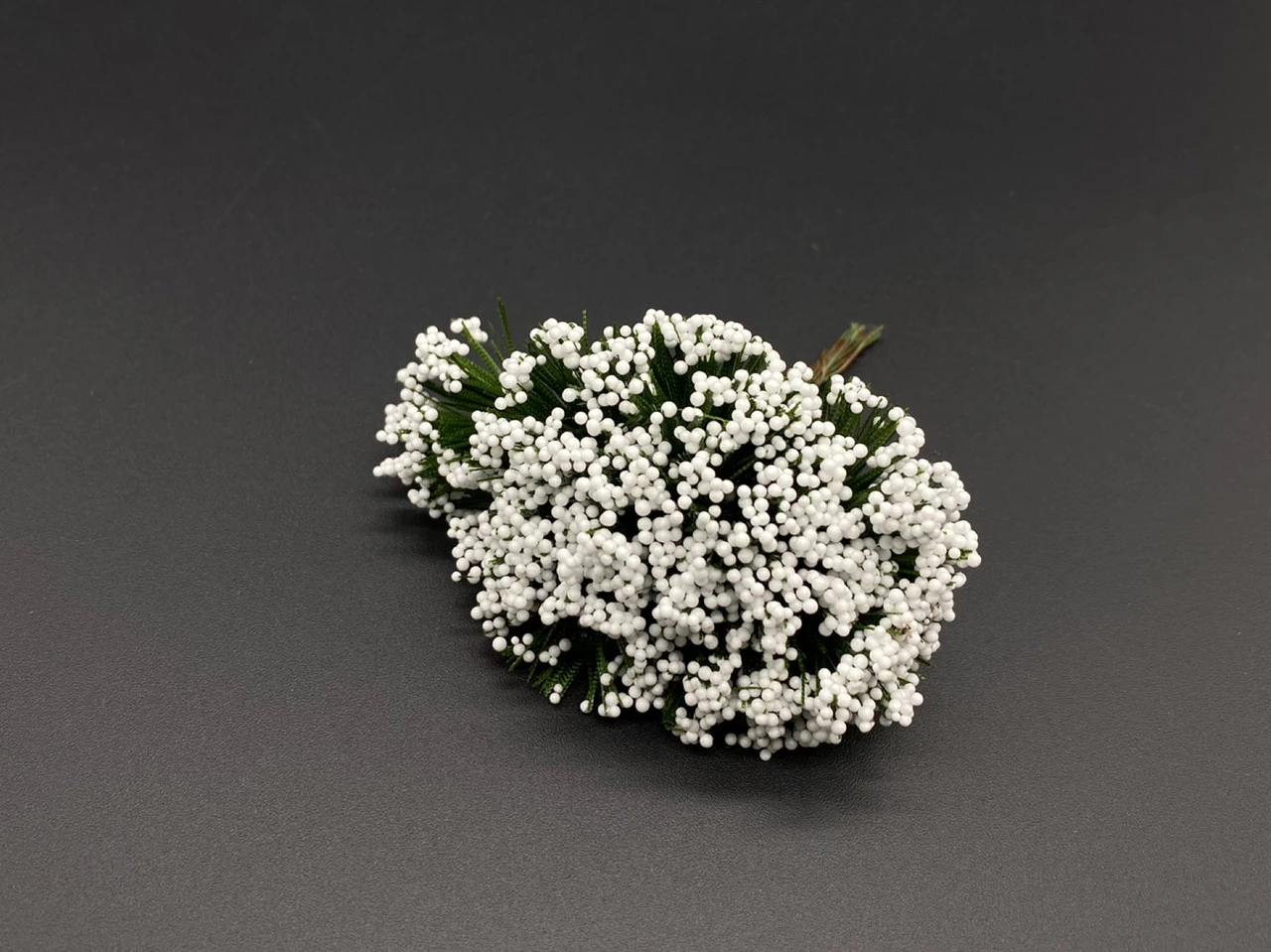 Квіти штучні на гілці, 12шт/пуч, кульки, Колір "білий"