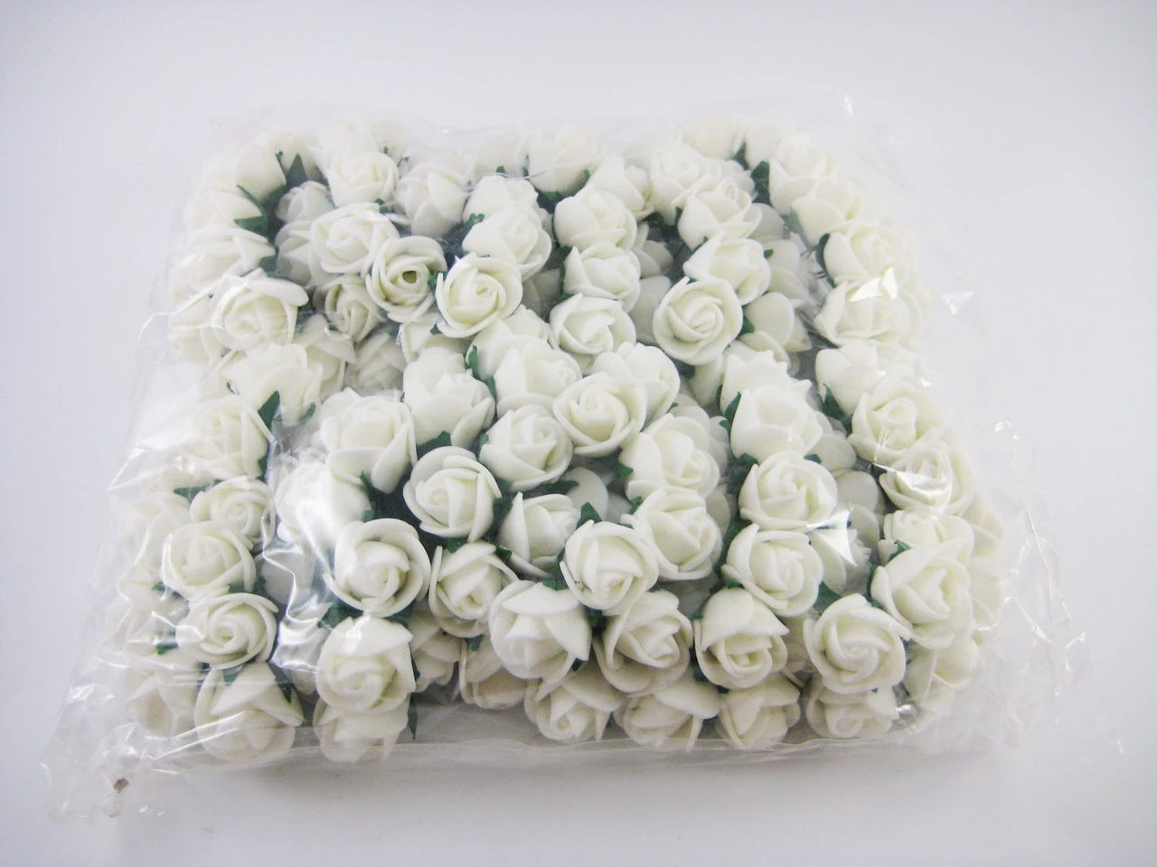Квіти штучні на дроті, 12шт/пуч, Троянди, Колір "білий" - 2