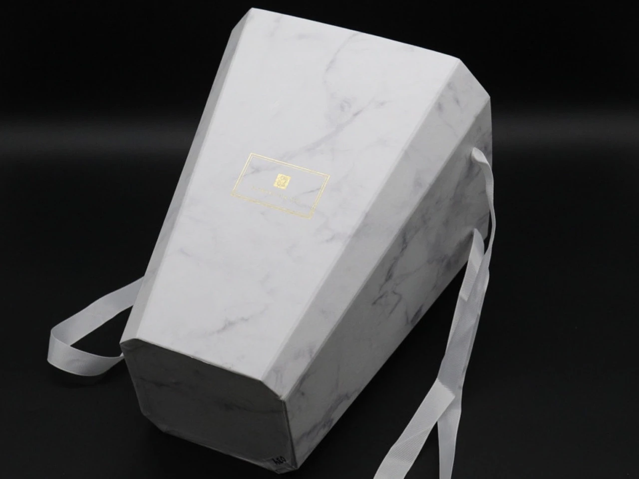 Коробка подарочная для цветов, 21х27см, Цвет «белый»