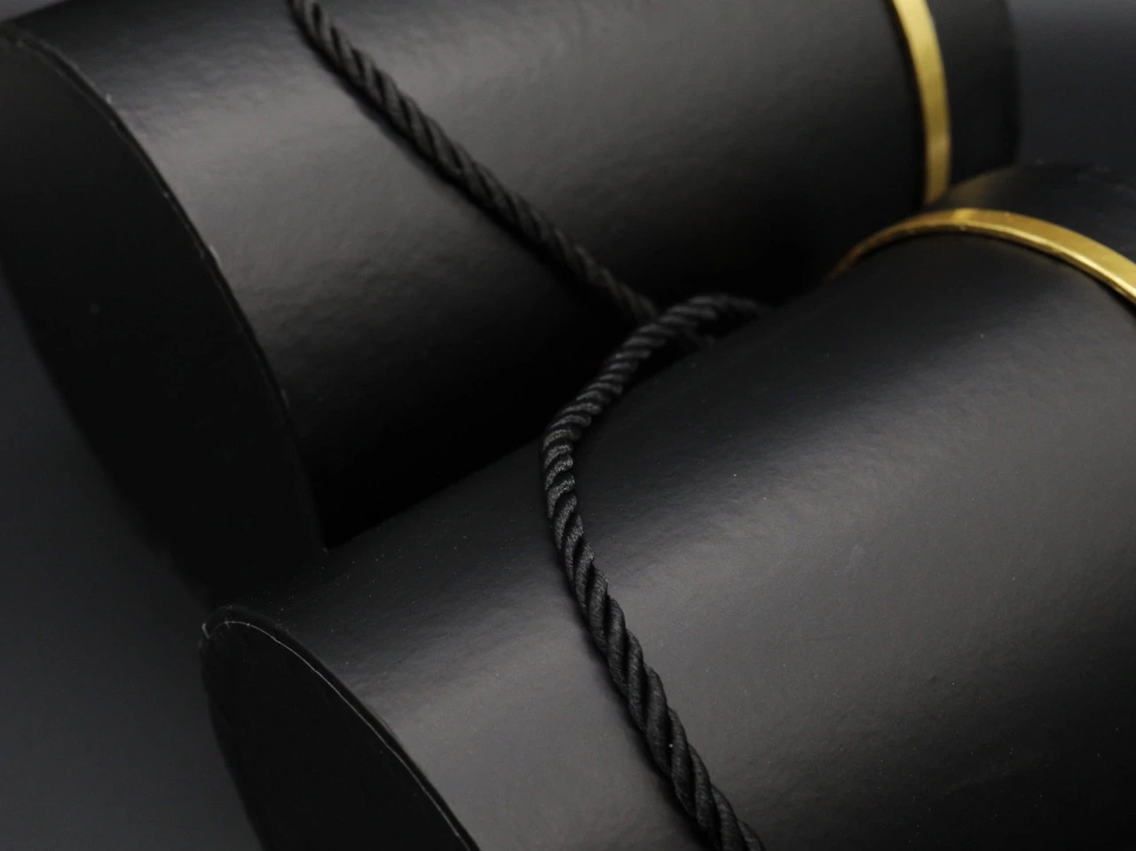 Коробка подарочная для цветов со шнурочком, 15х20см, Цвет «черный», 2шт - 2