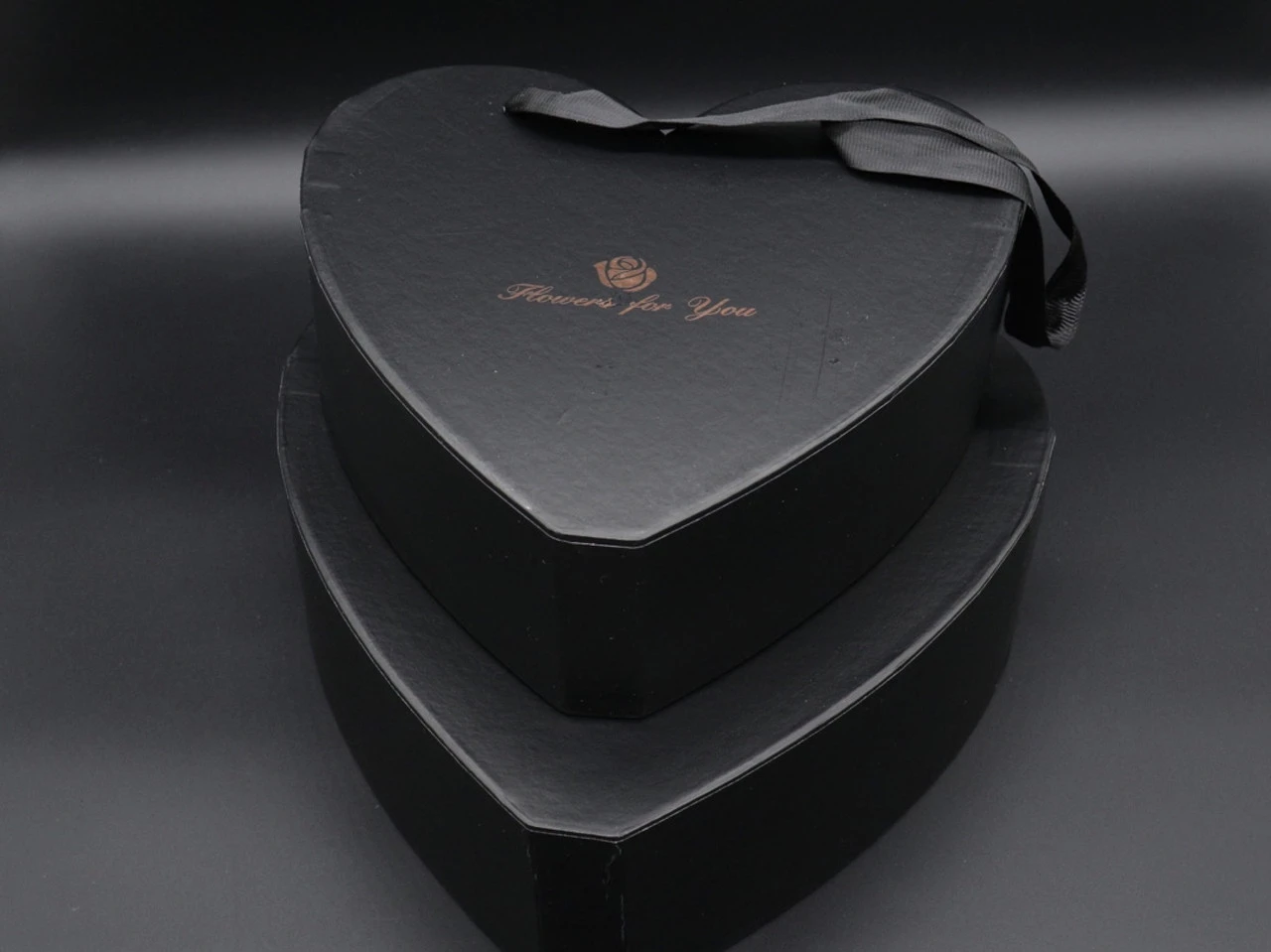Коробка подарункова для квітів, Серце, 27х26х10см,  Колір "чорний", 2шт