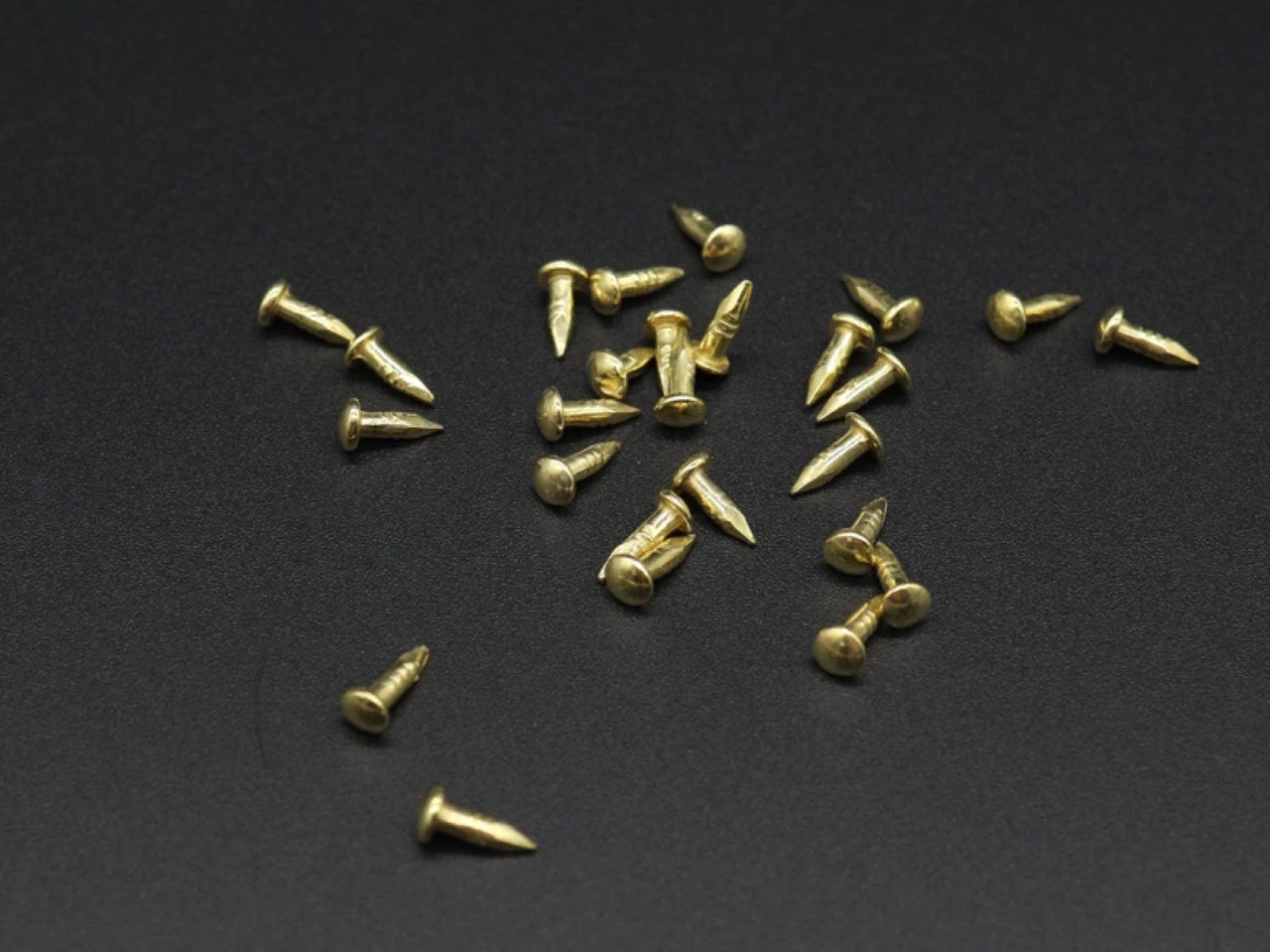 Гвозди декоративные, 2х9мм, Золотистый