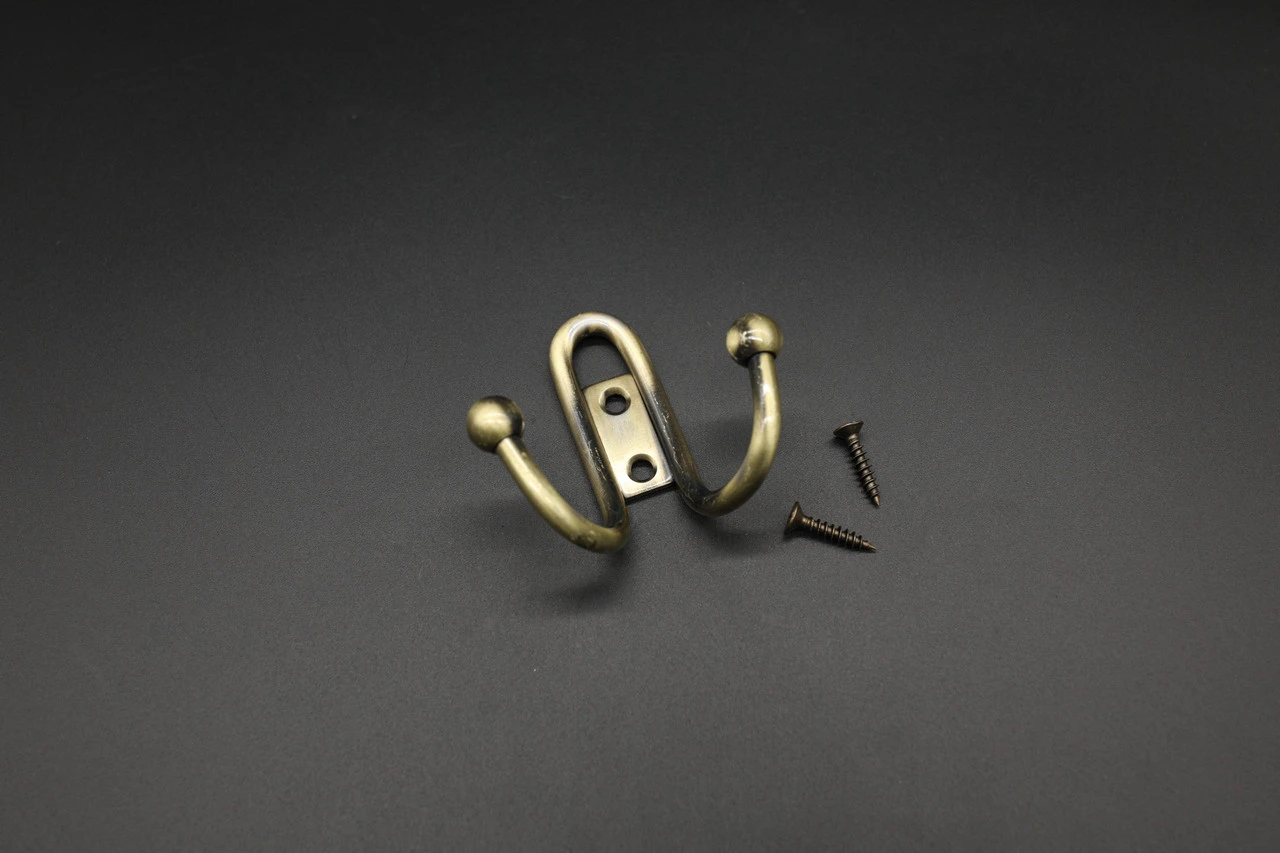 Крючок, 65х36мм, Цвет «старая латунь»