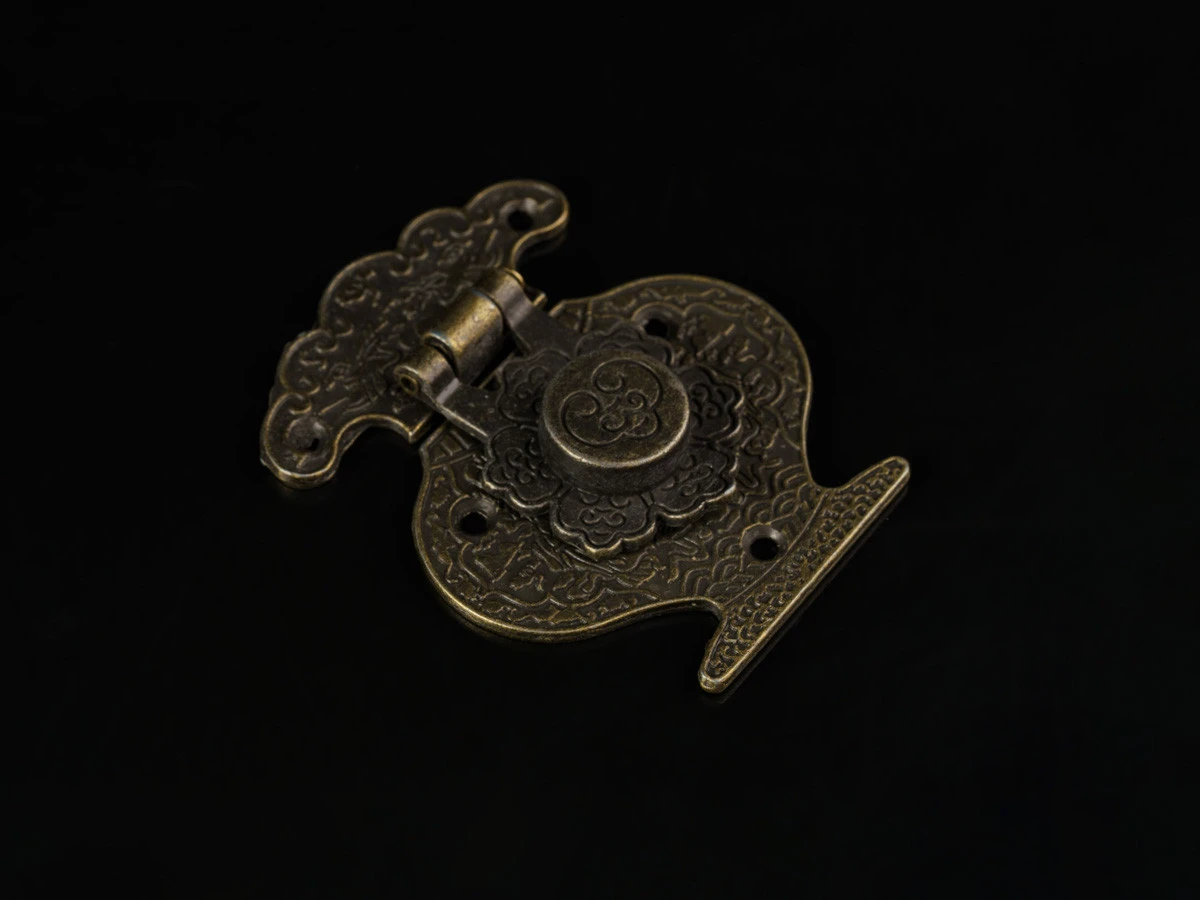 Замок декоративний A-115 51х62мм Стара латунь