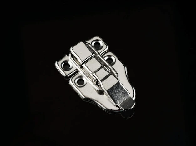 Замок затяжной A-076 60х40мм Серебро