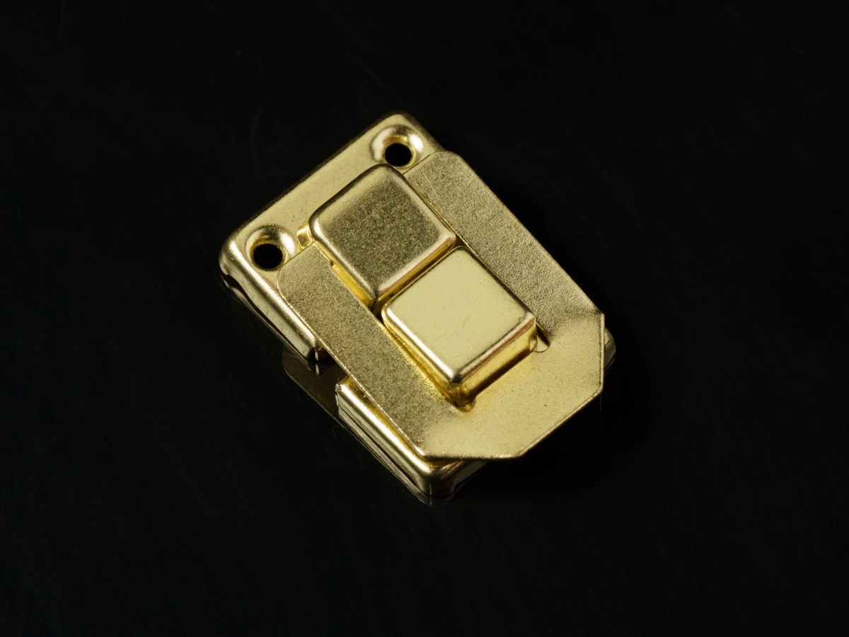 Замок декоративний A-035 30х20мм Золотистий