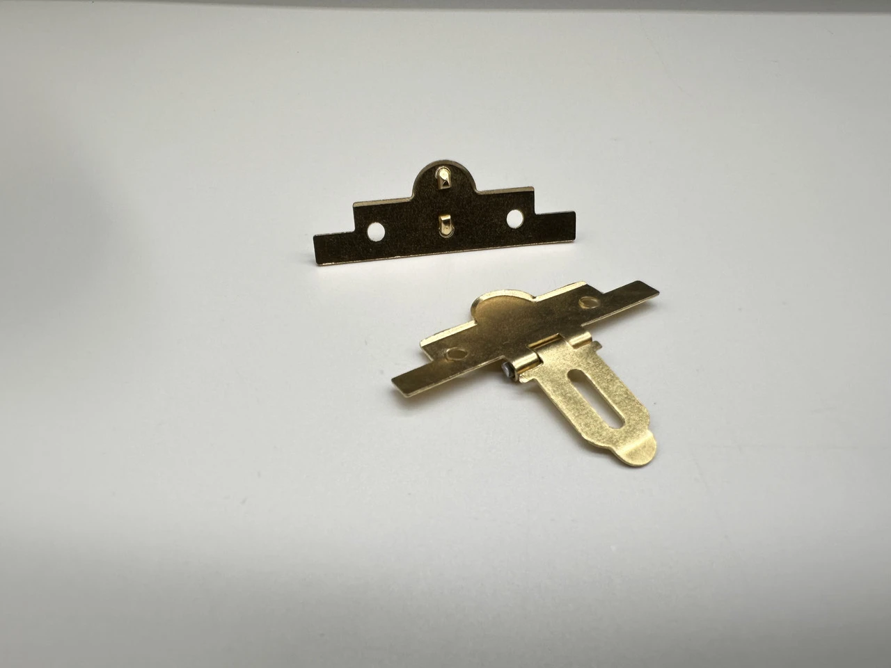 Замок декоративний A-017-4 40х33мм Золотистий - 2