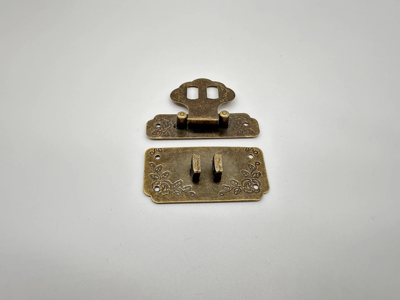 Замок декоративный A-119-2 77х60мм Старая латунь - 2