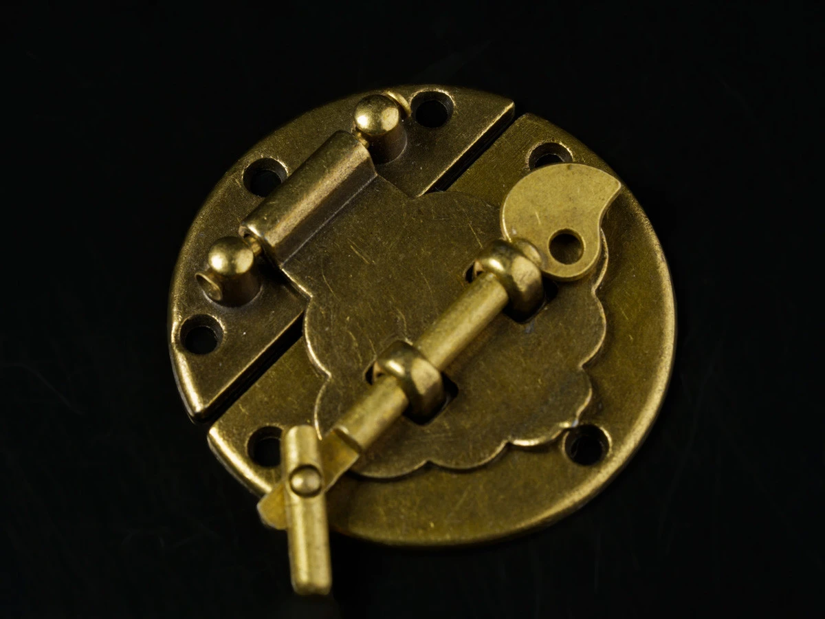 Замок декоративний K-039 44х44мм Стара латунь