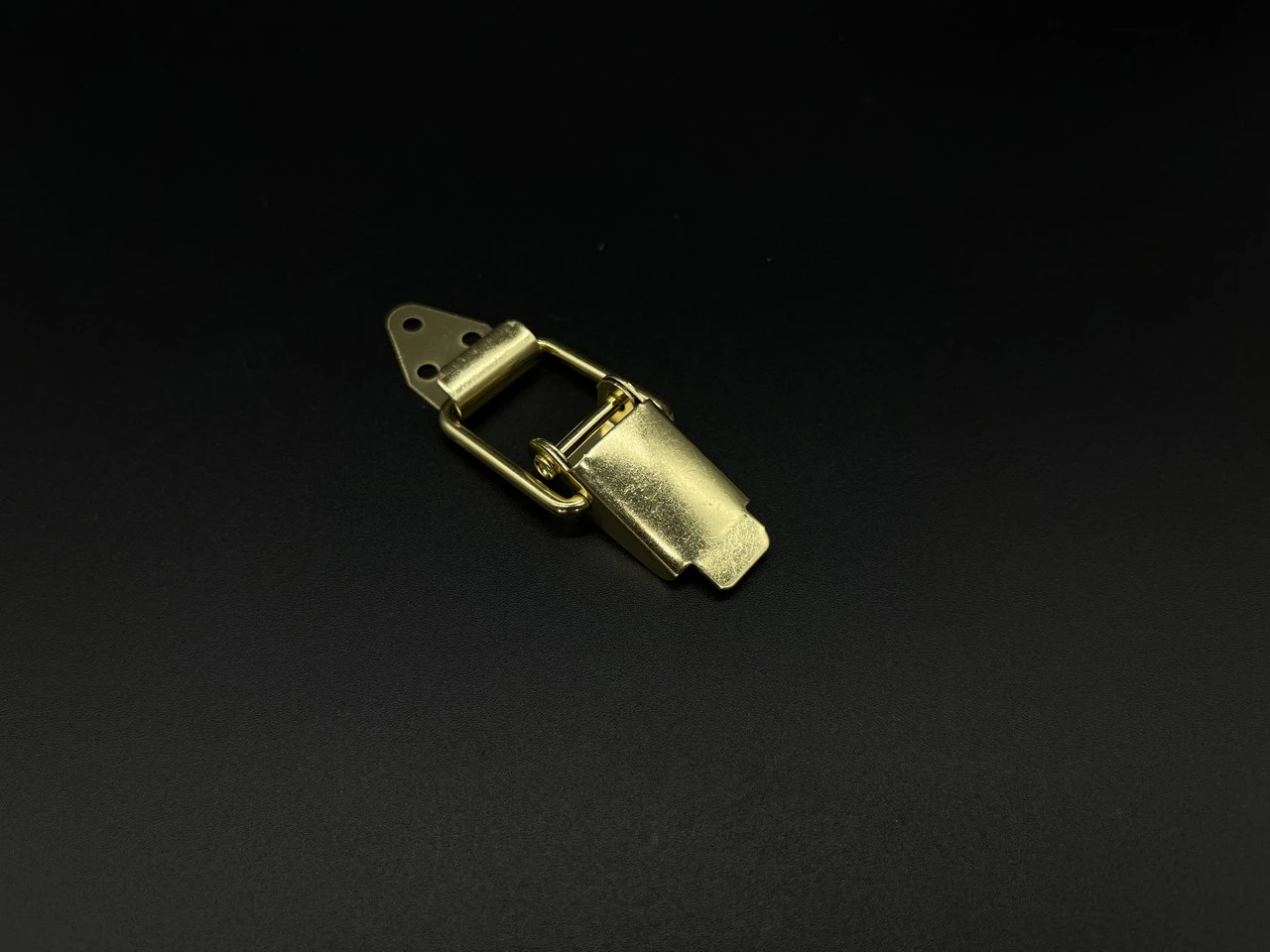 Замок затяжной A-057 79х28мм Золото - 2