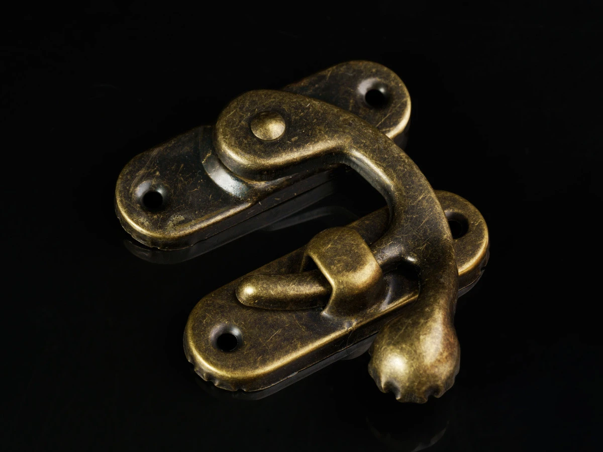 Замок декоративний A-032-4 69х82мм Стара латунь