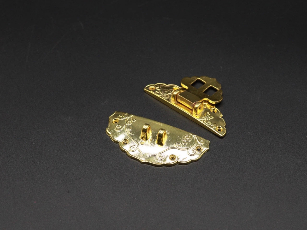 Замок декоративний K-030-3 55х43мм Золотистий - 2