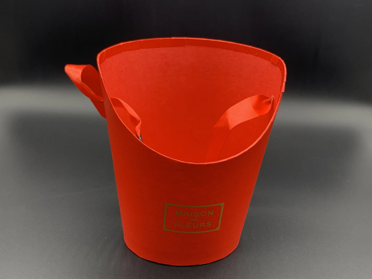 Коробка подарочная для цветов, 19х15см, Цвет «красный»