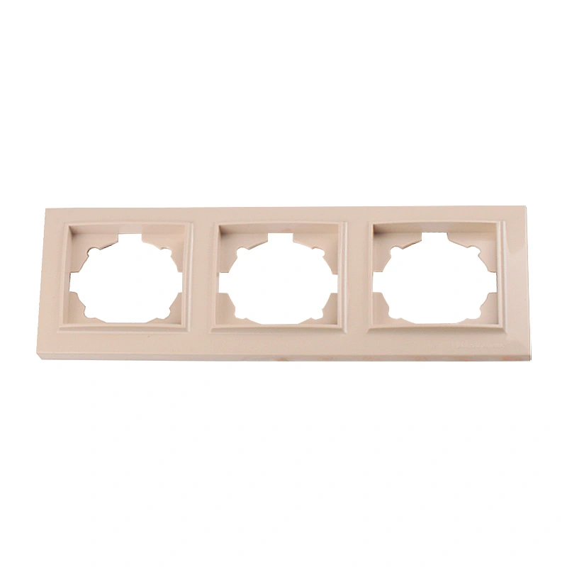 Рамка трехместная, Enzo латте