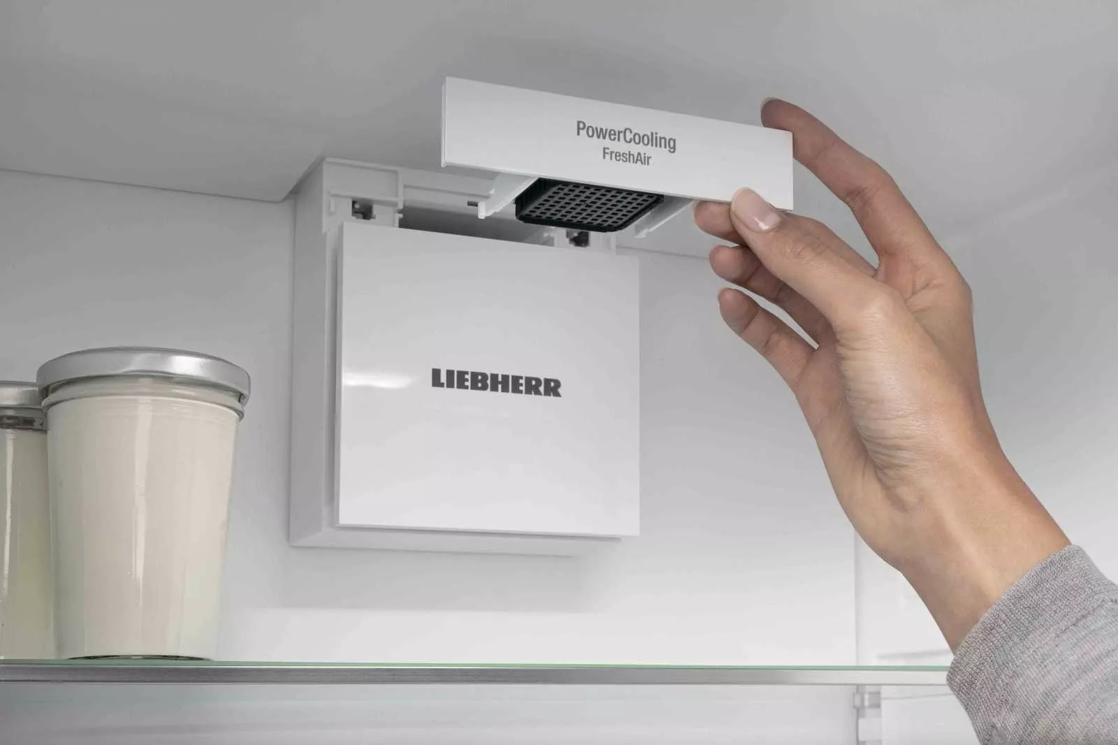 Холодильник Liebherr з нижн. мороз., 201.5x59.7х67.5, холод.відд.-266л, мороз.відд.-94л, 2дв., А+++, - 20