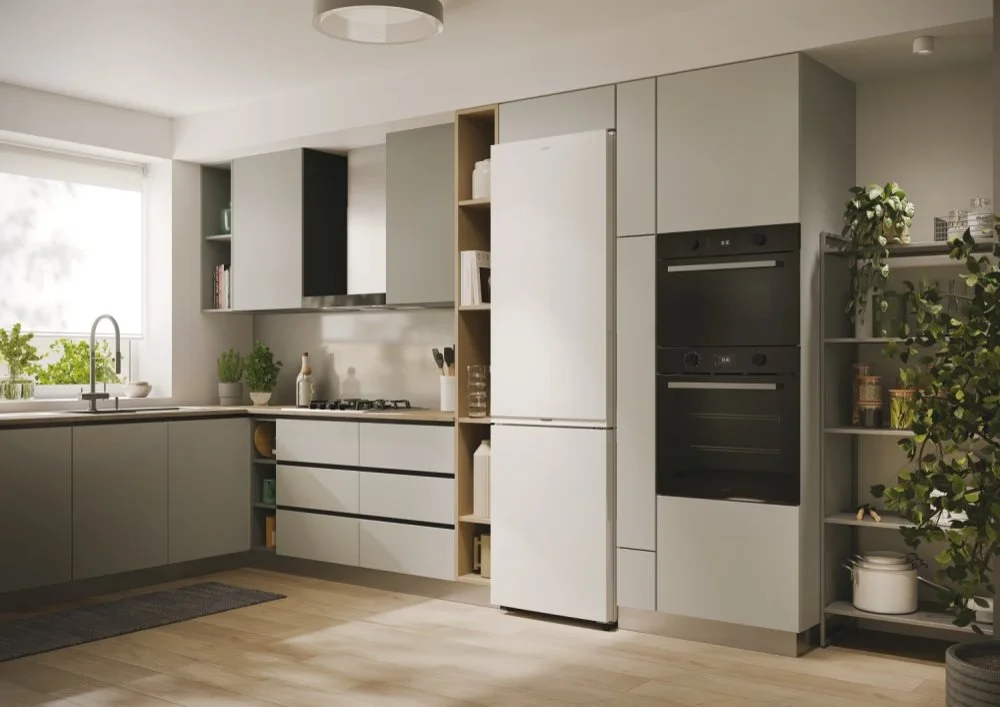 Холодильник Candy з нижн. мороз., 205x66.7х60, холод.відд.-289л, мороз.відд.-120л, 2дв., А+, NF, зон - 21