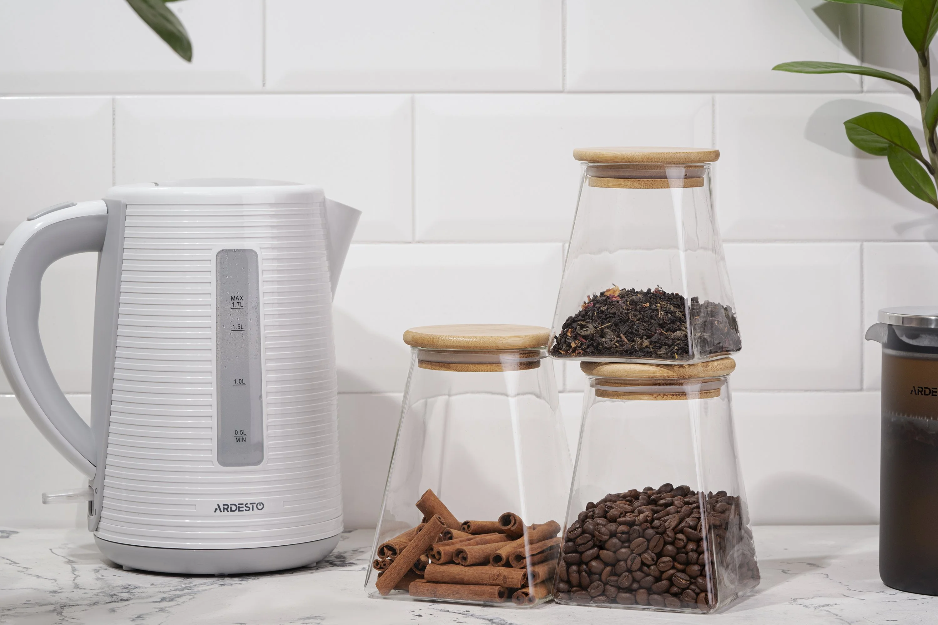 Електрочайник Ardesto White stripes 1.7л, Strix, пластик, біло-сірий - 2