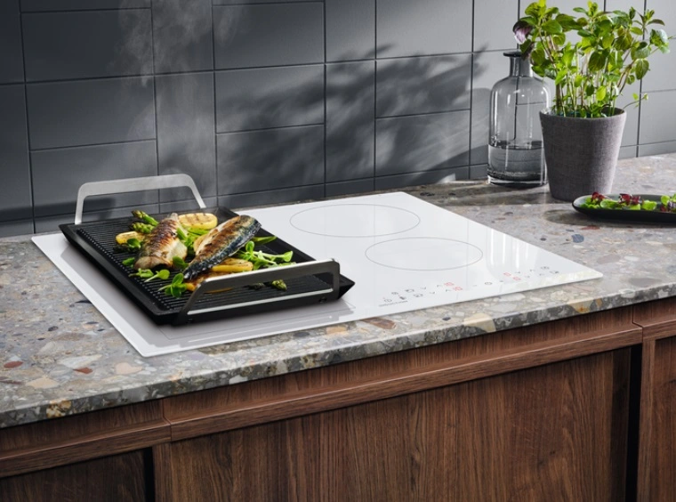 Варочная поверхность Electrolux индукционная, 60см, расширенная зона, белый - 2