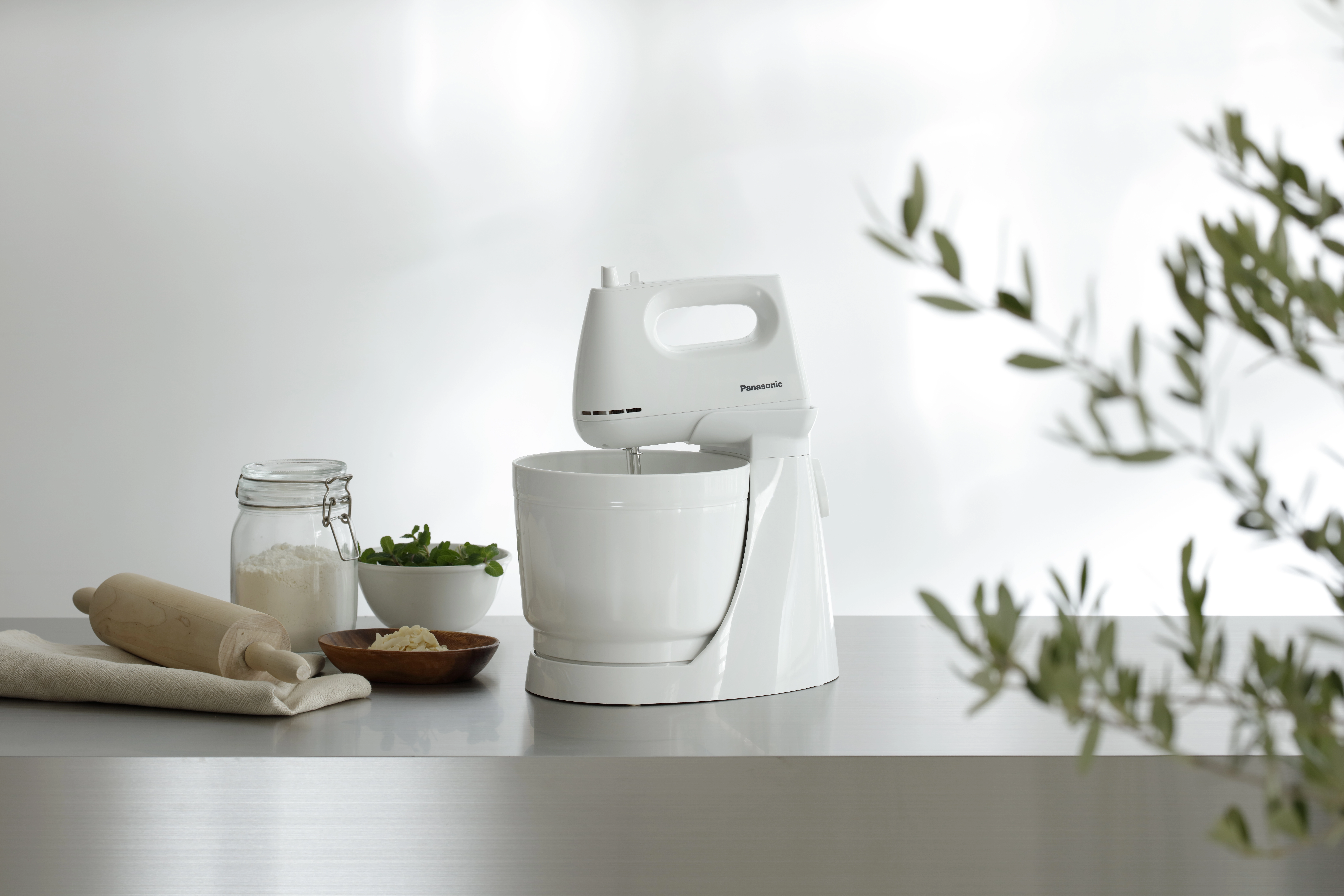 Міксер Panasonic стаціонарний 175Вт, насадки-4, чаша-пластик, 3л, білий - 2