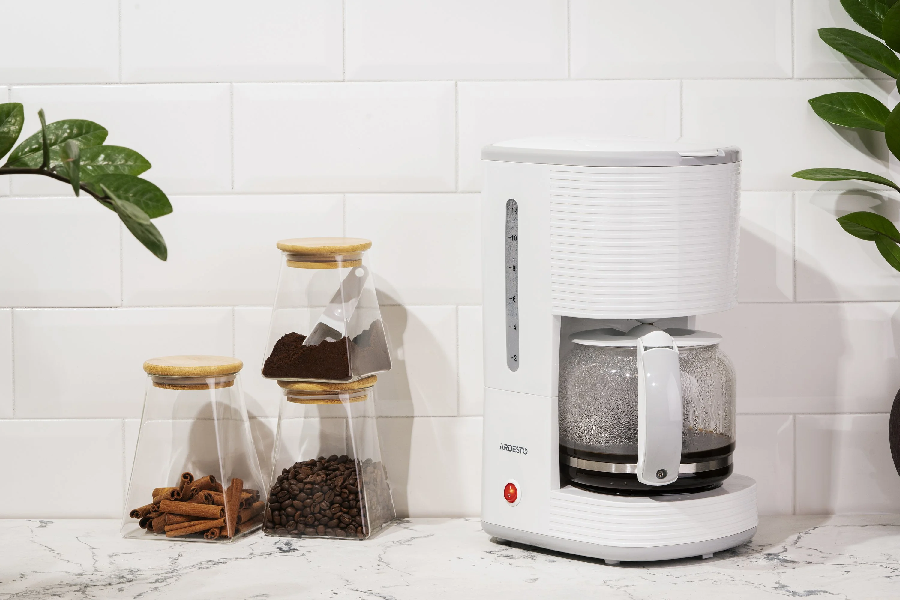 Кавоварка Ardesto крапельна White stripes 1.5л, мелена, біло-сірий - 2